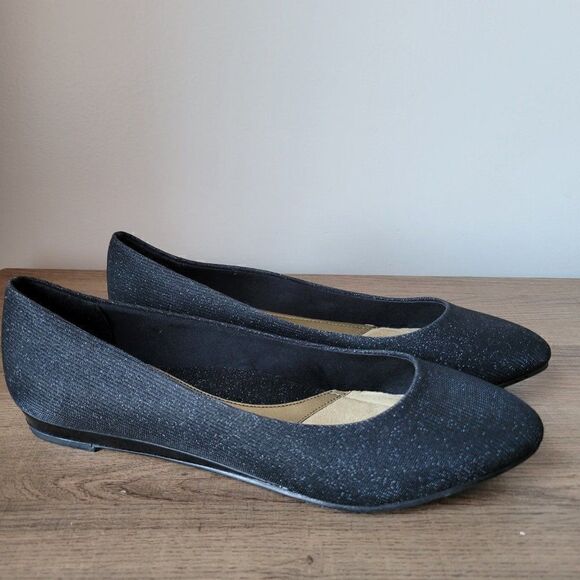 NEW WITHOUT BOX SOFT STYLE HUSH PUPPIES SHIMMER POINTY FLATS SIZE 9.5 WOMENS - Picture 3 of 16